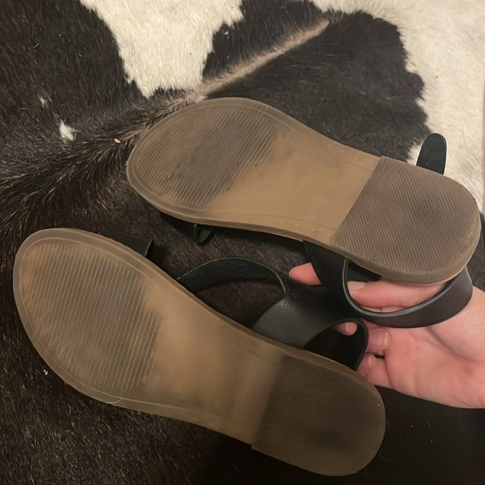 Sandals - Picture 3 of 3